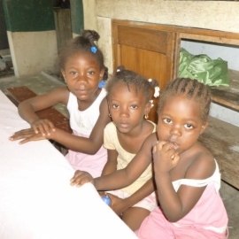 Petites orphelines Centre Perpétuel Secours Jérémi 